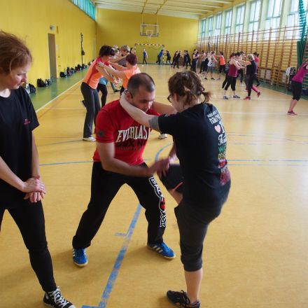  Kurs Samoobrony 2017 BACKFIST Częstochowa_53