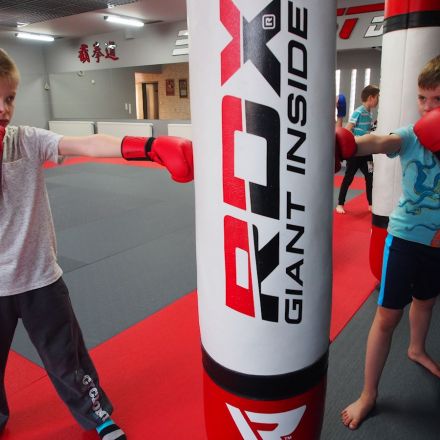 Zostań bohaterem z Backfist